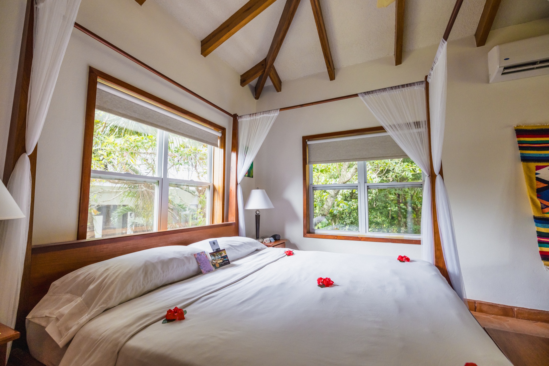 Belizean Dreams Resort: Steel House photography