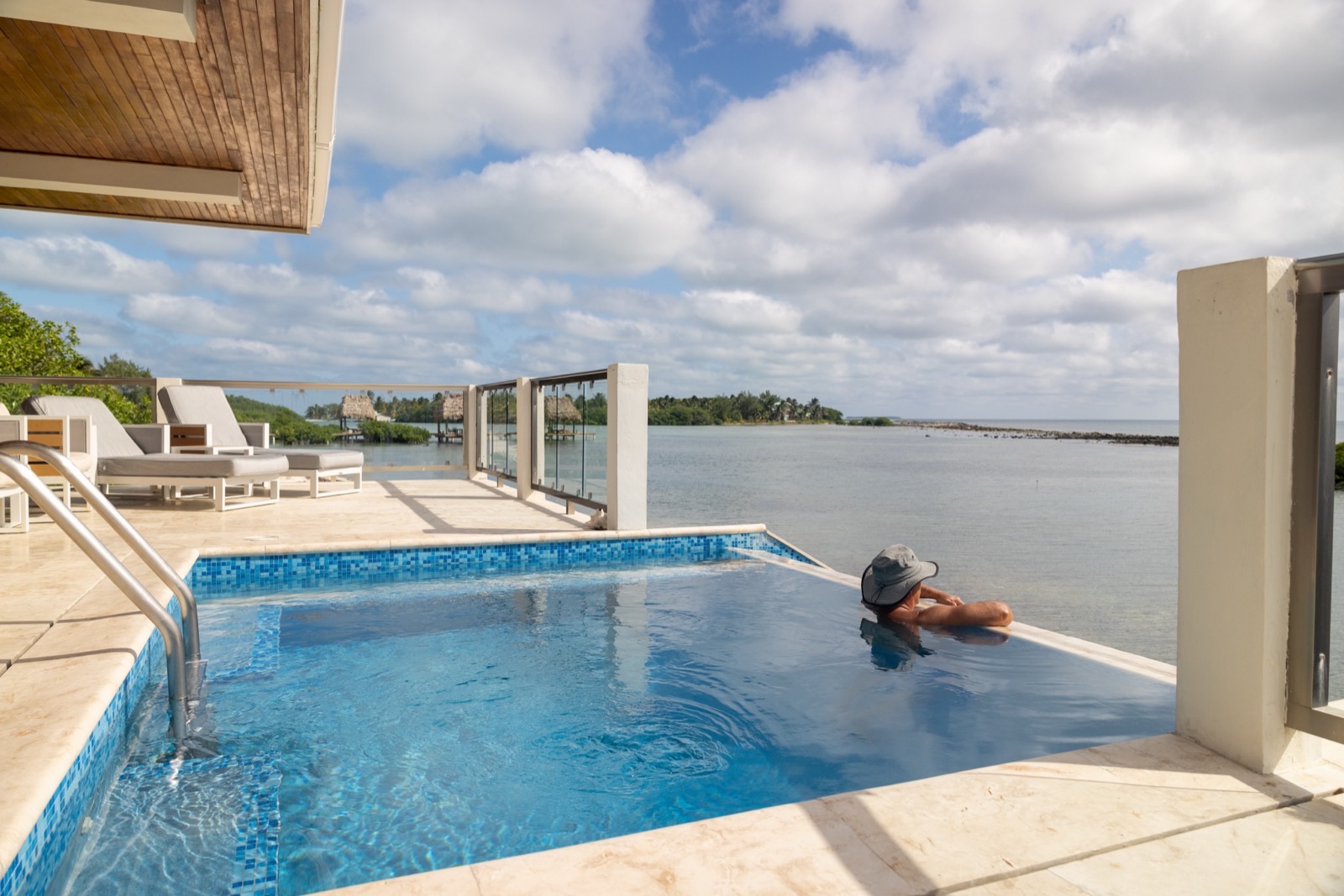 Manta Island Resort: Steel House photography
