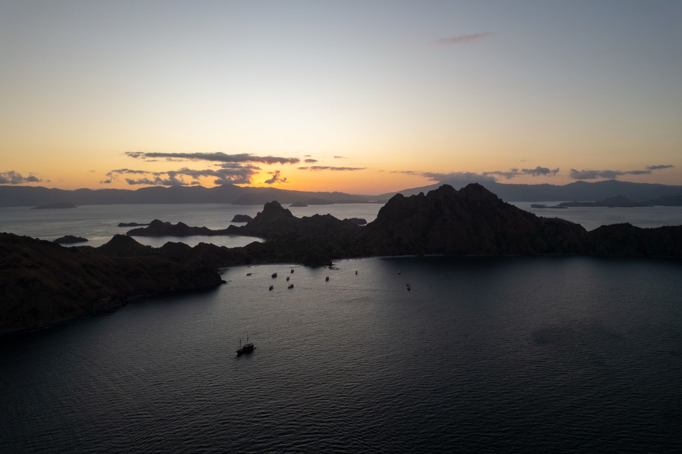 Wallacea Dive Cruises: Steel House photography